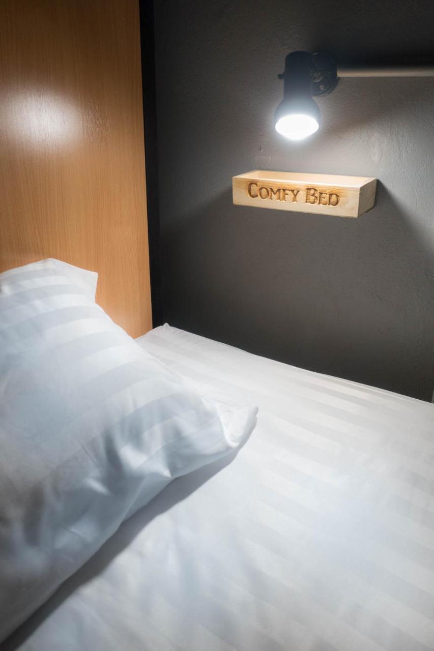 Comfy Bed Hostel (Adults Only) Bangkok Dış mekan fotoğraf