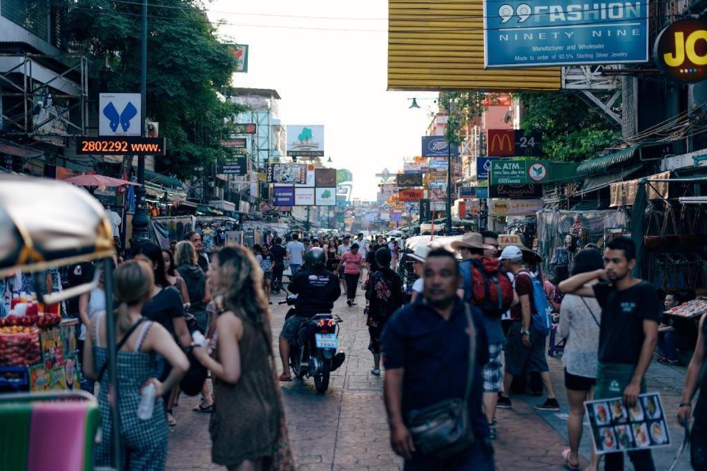 Comfy Bed Hostel (Adults Only) Bangkok Dış mekan fotoğraf