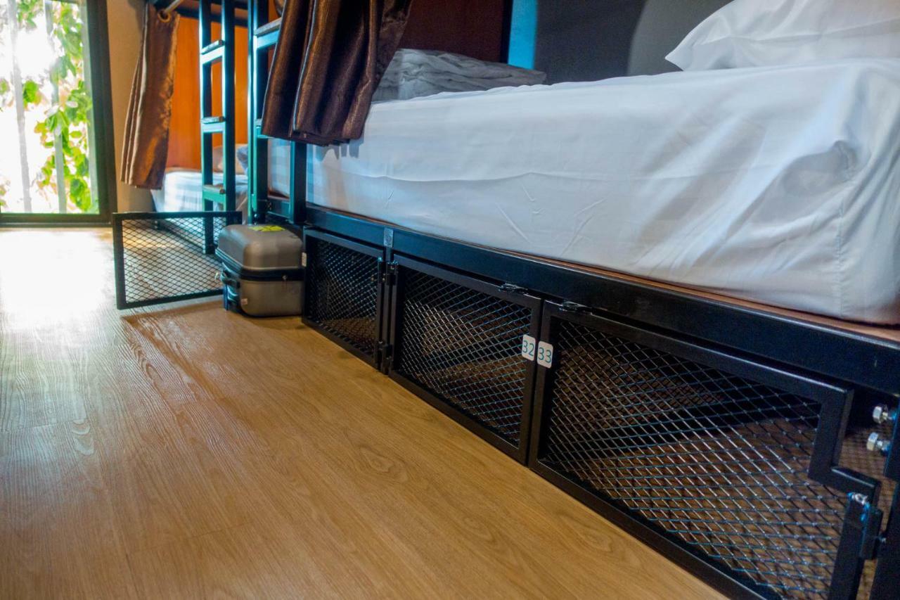 Comfy Bed Hostel (Adults Only) Bangkok Dış mekan fotoğraf