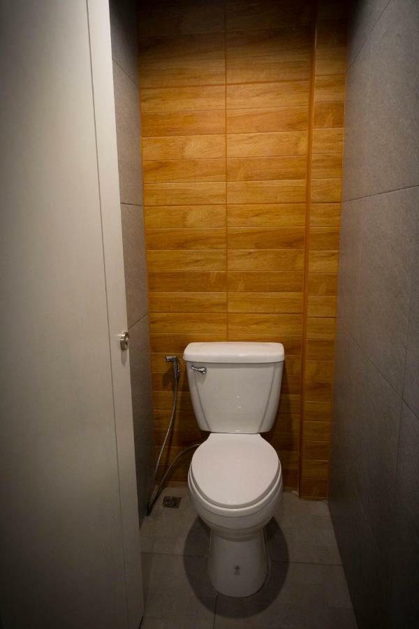 Comfy Bed Hostel (Adults Only) Bangkok Dış mekan fotoğraf